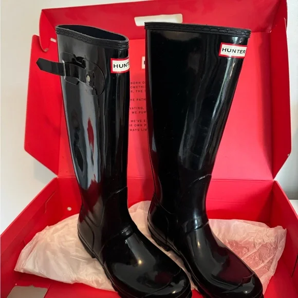 Hunter Women's Tall Gloss Black Rain Boots - Picture 1 of 6
